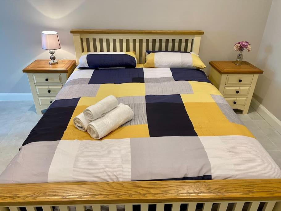 Erne Getaway No.8 Brand New 1 Bed Apartment Enniskillen Exterior photo